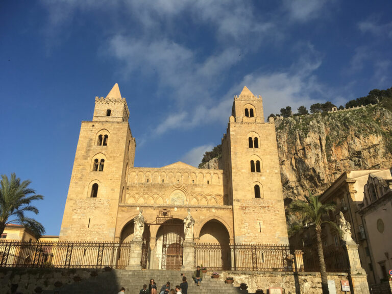 Catedral de Cefalú. Prisión Carlos Anjou